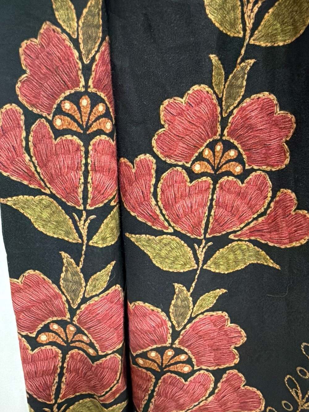 Farm Rio Madalena Black Embroidered Floral Cotton Midi Dress - Picture 7 of 8
